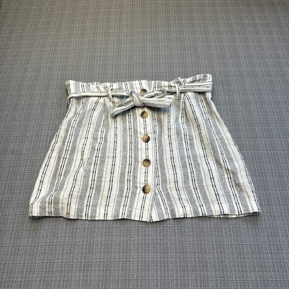Topshop Dresses & Skirts - Coastal Striped Linen‎ Blend Paperbag Mini Skirt size 8 Euro Summer Festivals